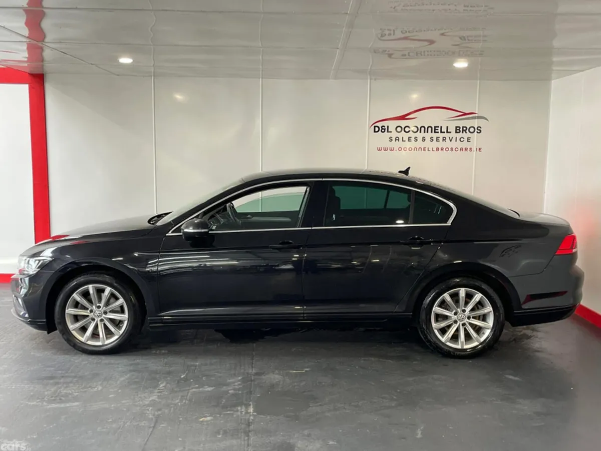 Volkswagen Passat Saloon, Diesel, 2020, Black