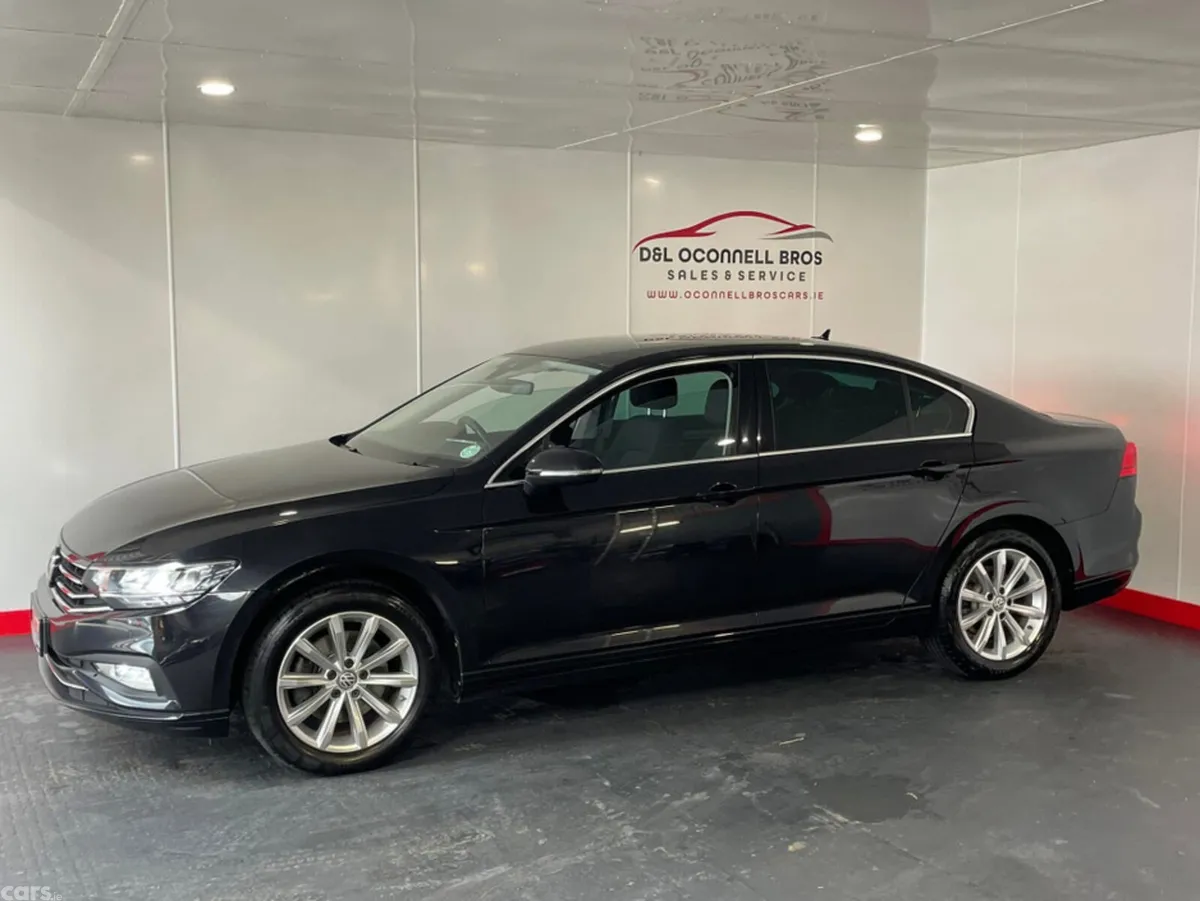 Volkswagen Passat Saloon, Diesel, 2020, Black