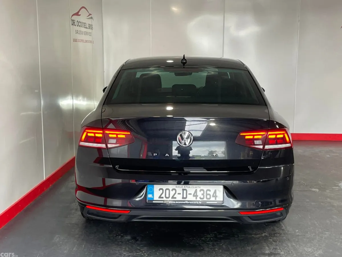 Volkswagen Passat Saloon, Diesel, 2020, Black