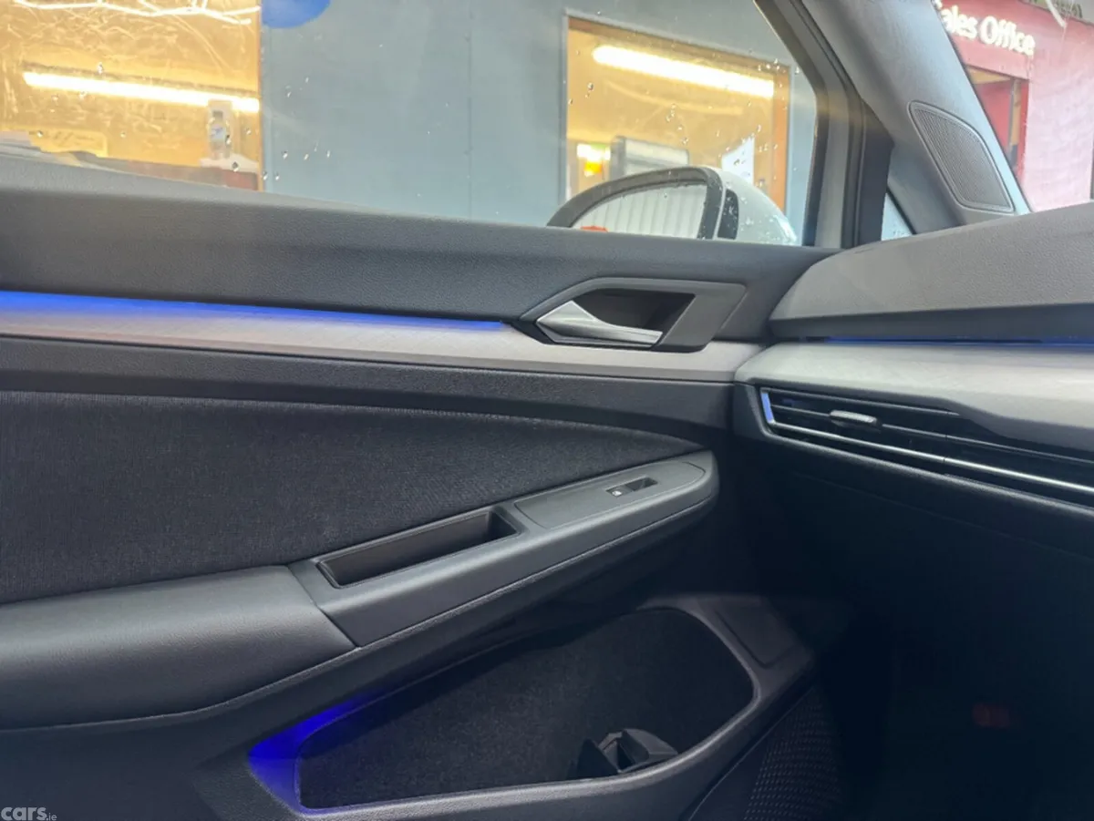 Volkswagen Golf Hatchback, Diesel, 2023, White