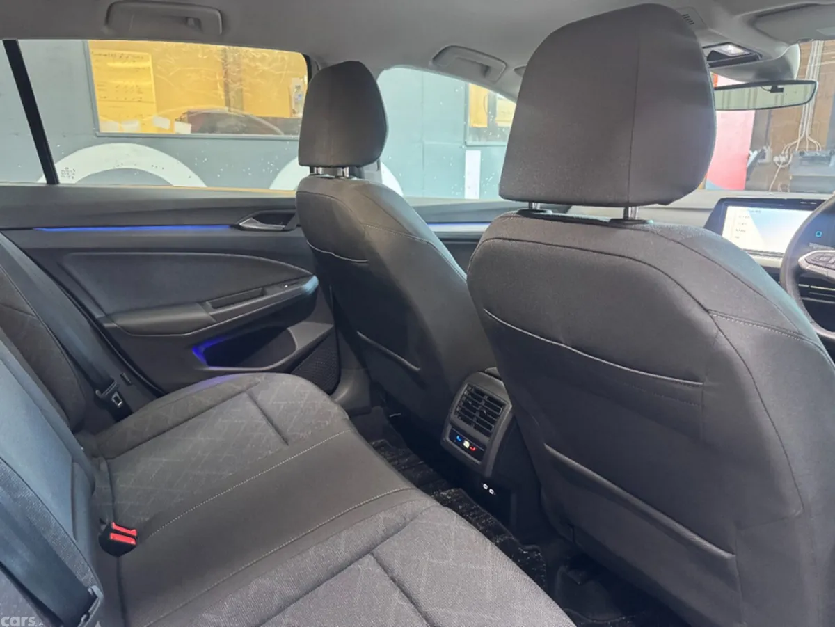 Volkswagen Golf Hatchback, Diesel, 2023, White