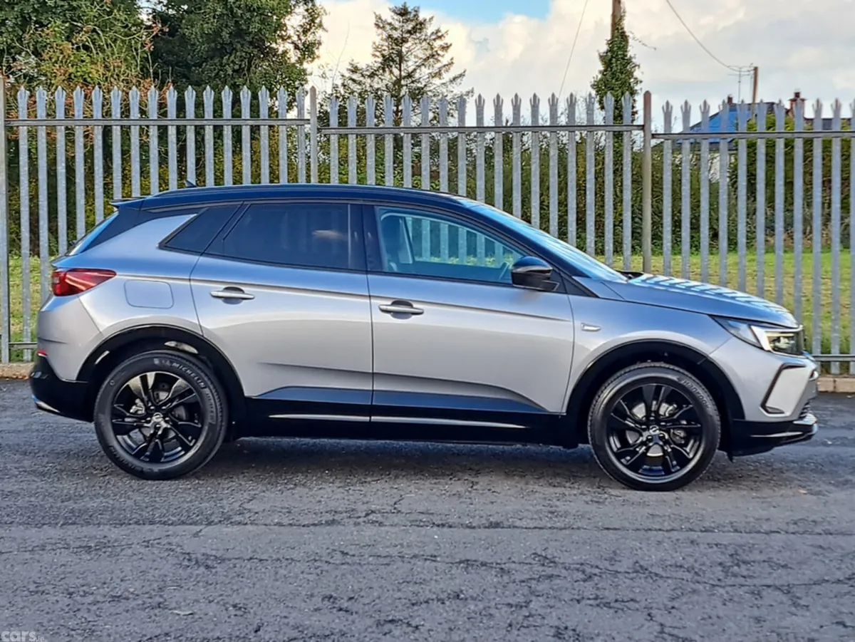 Opel Grandland SUV, Diesel, 2023, Grey