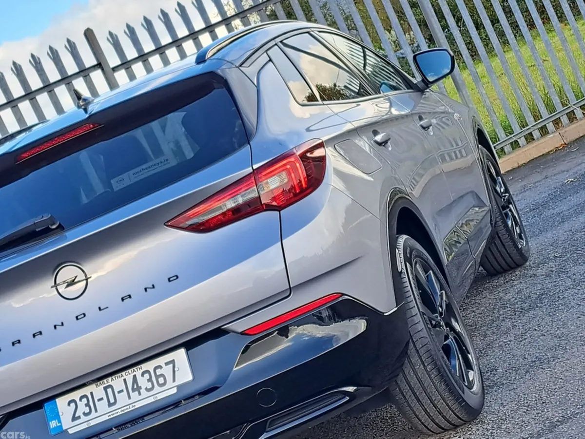 Opel Grandland SUV, Diesel, 2023, Grey