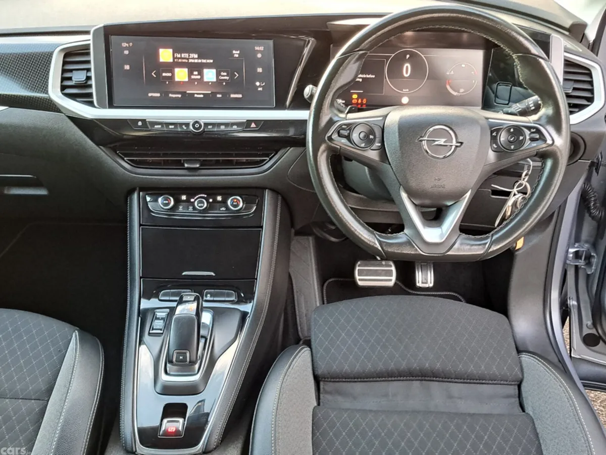 Opel Grandland SUV, Diesel, 2023, Grey