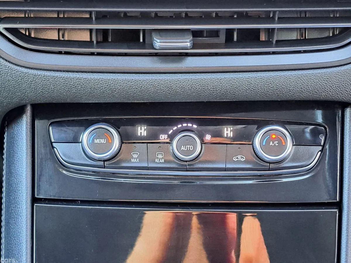 Opel Grandland SUV, Diesel, 2023, Grey