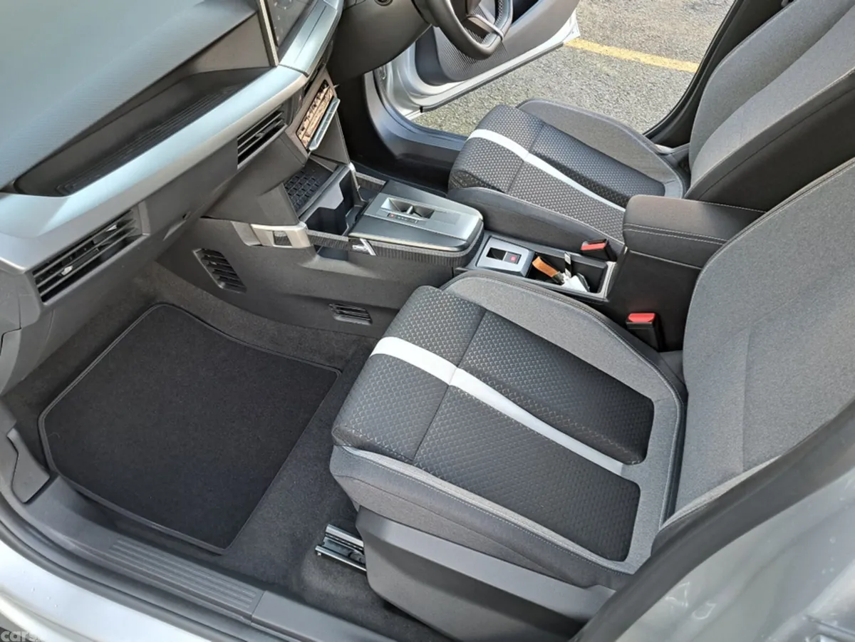Opel Frontera SUV, Electric, 2027, Silver