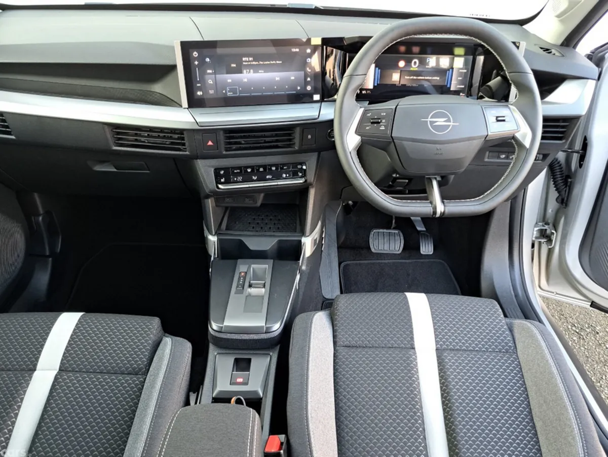 Opel Frontera SUV, Electric, 2027, Silver
