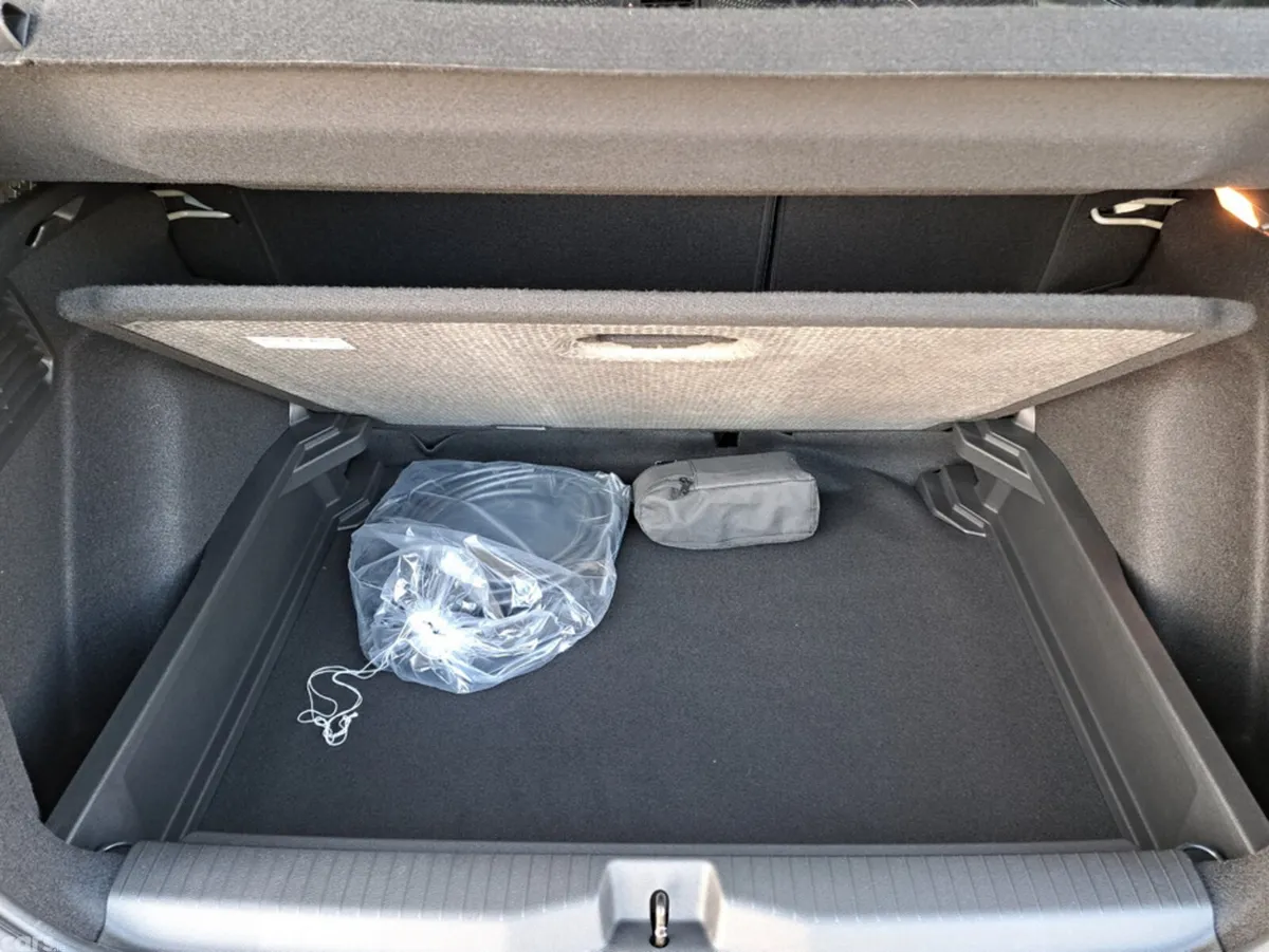 Opel Frontera SUV, Electric, 2027, Silver