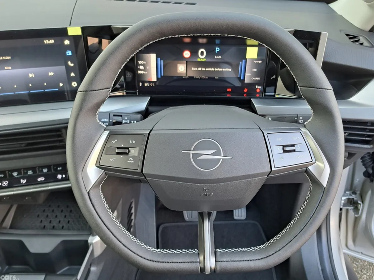 Opel Frontera SUV, Electric, 2027, Silver