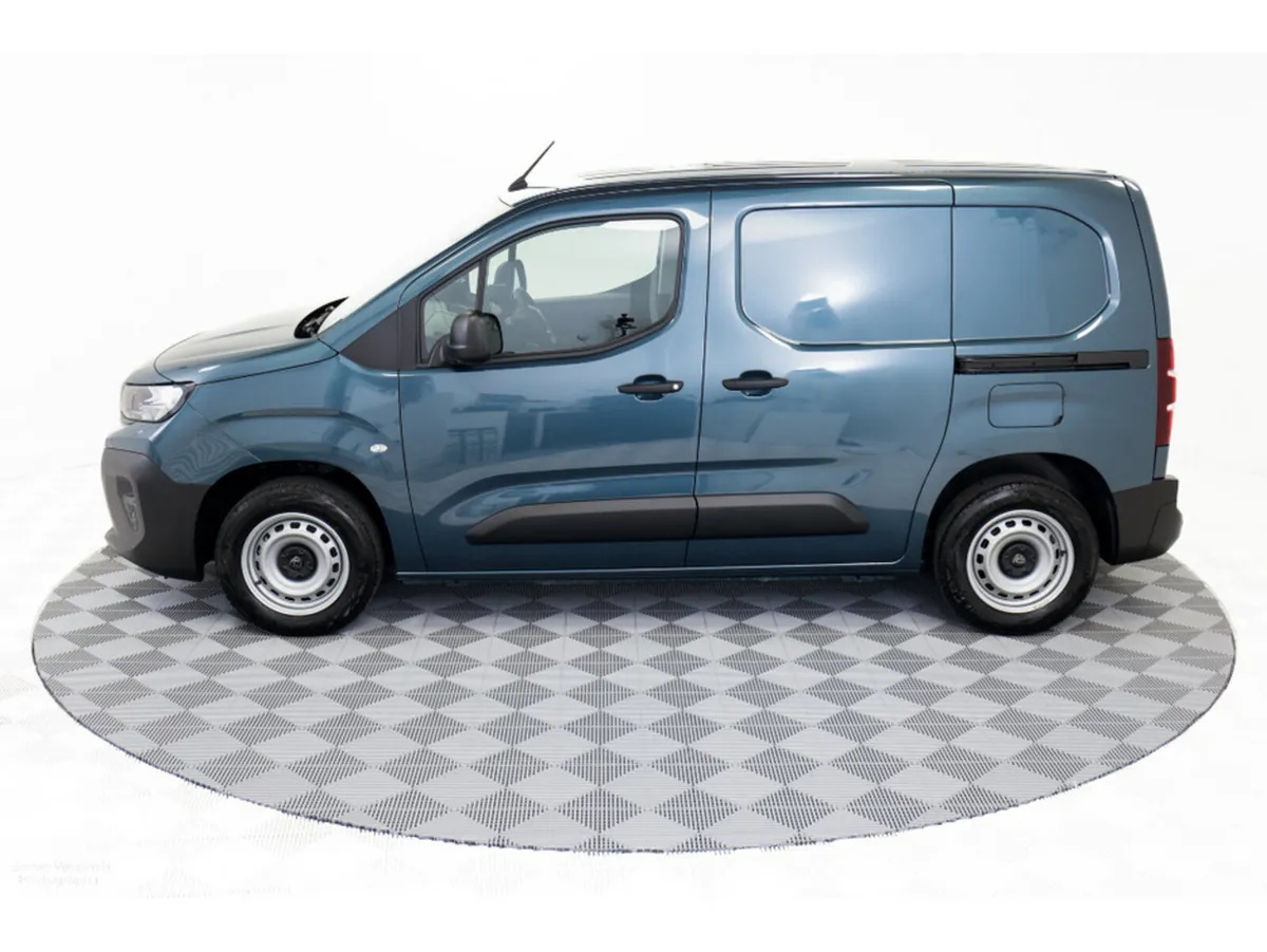Peugeot Partner Van, Diesel, 2026, Blue