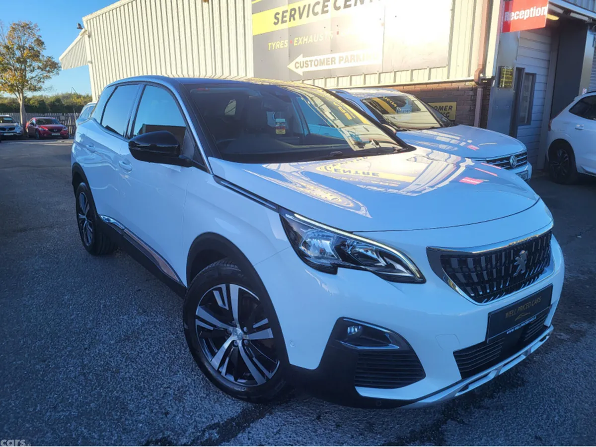 Peugeot 3008 Hatchback, Petrol, 2017, White