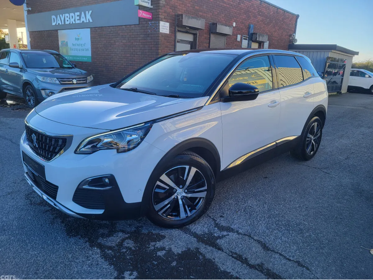 Peugeot 3008 Hatchback, Petrol, 2017, White