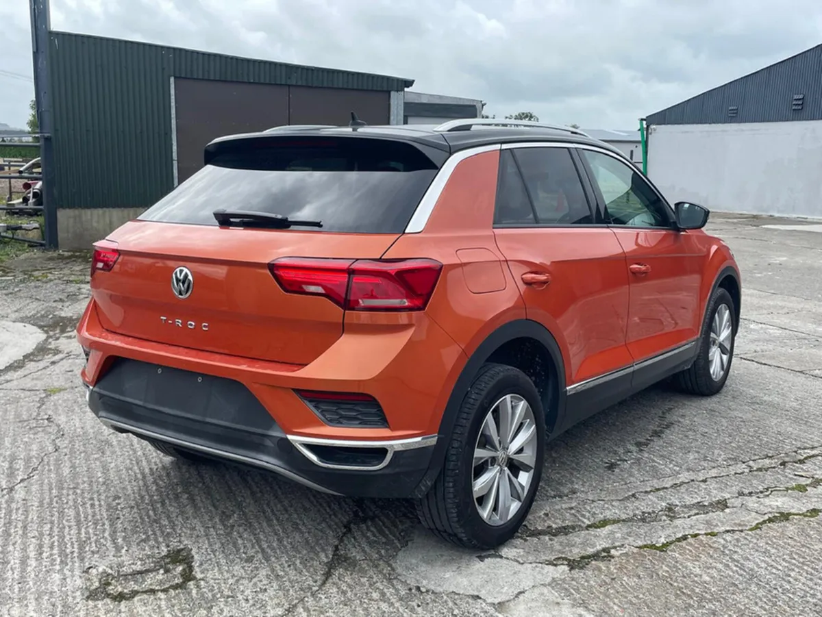 Volkswagen T-Roc SUV, Diesel, 2021, Orange