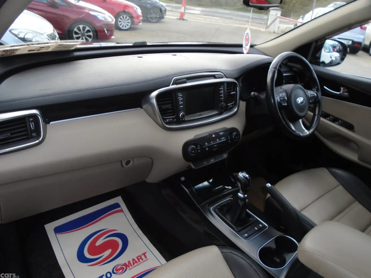Kia Sorento SUV, Diesel, 2017, Red