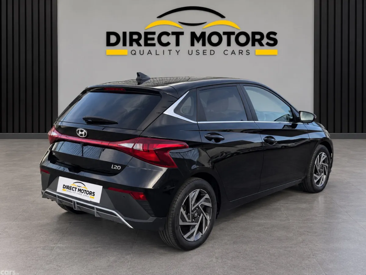 Hyundai i20 Hatchback, Petrol, 2024, Black