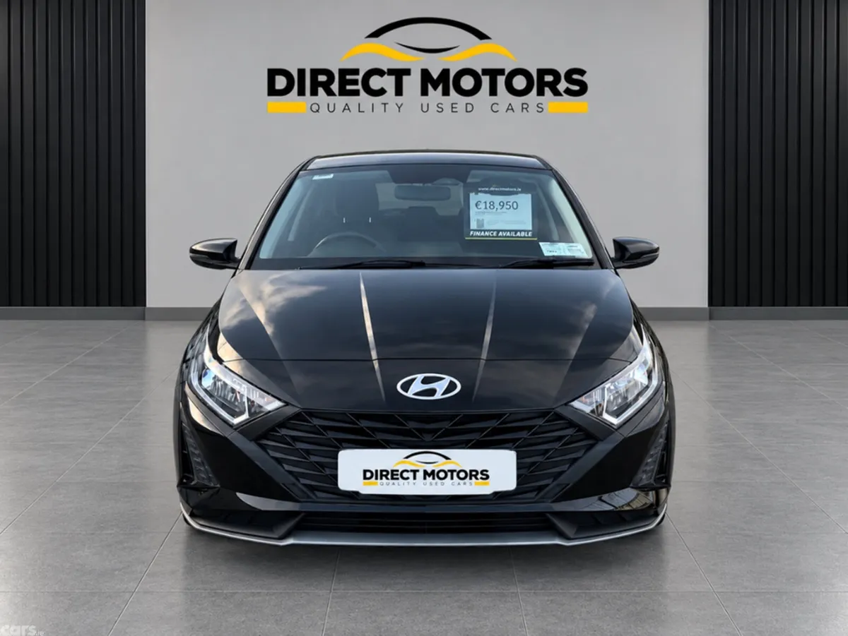 Hyundai i20 Hatchback, Petrol, 2024, Black