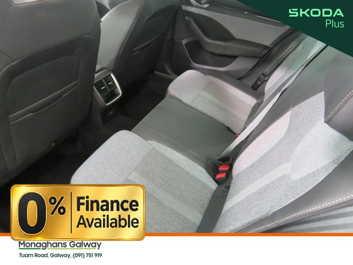Skoda Octavia Hatchback, Diesel, 2026, White