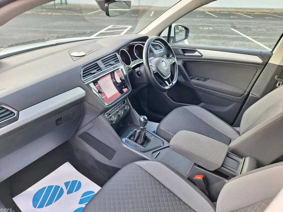 Volkswagen Tiguan Estate, Diesel, 2017, White