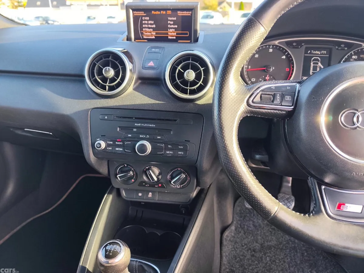 Audi A1 Hatchback, Diesel, 2011, Red