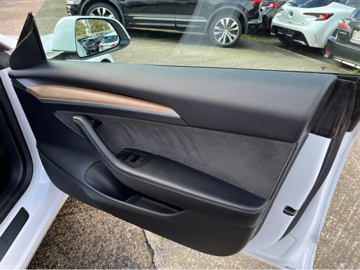 Tesla Model 3 Saloon, Electric, 2023, White
