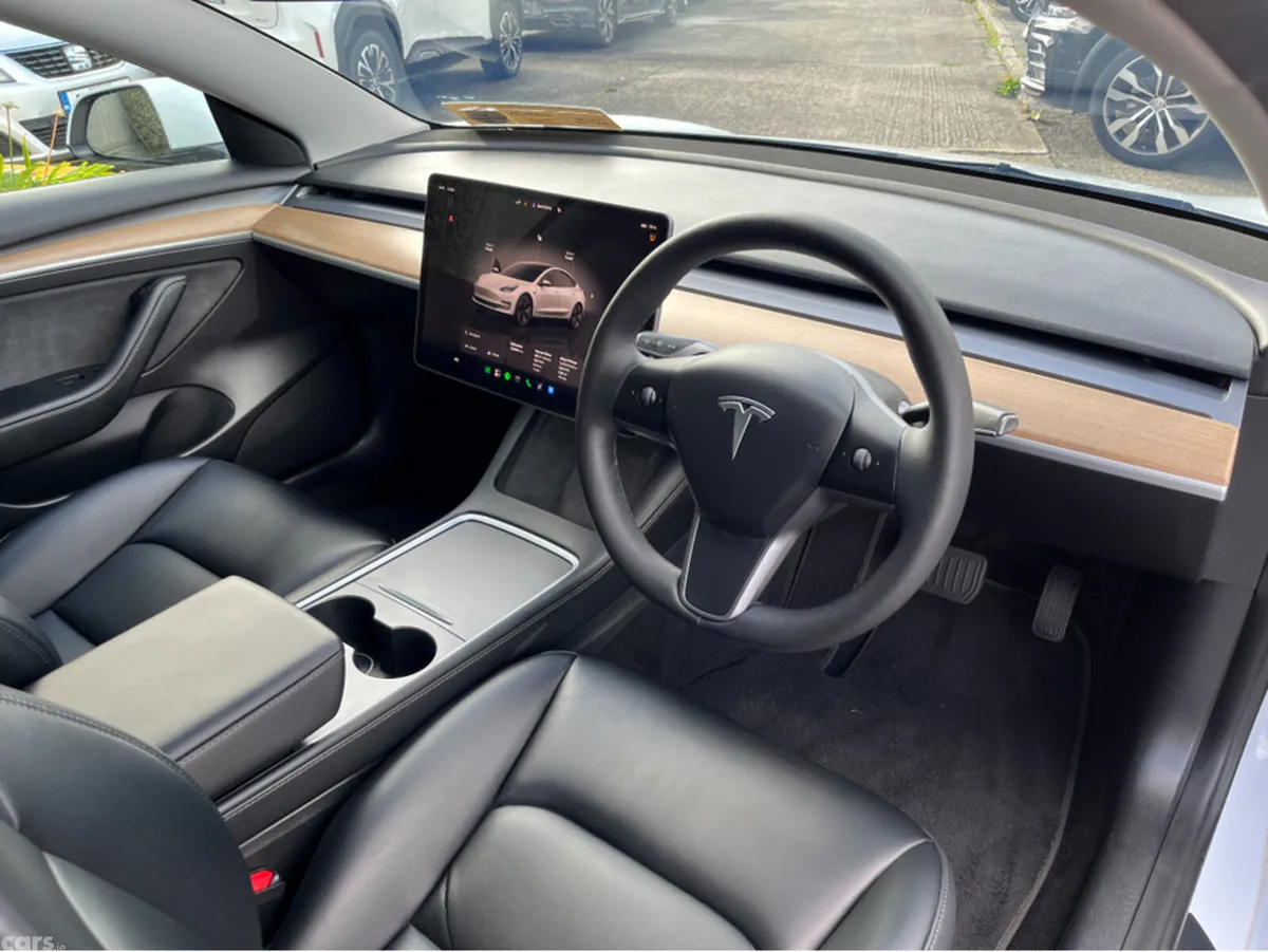 Tesla Model 3 Saloon, Electric, 2023, White