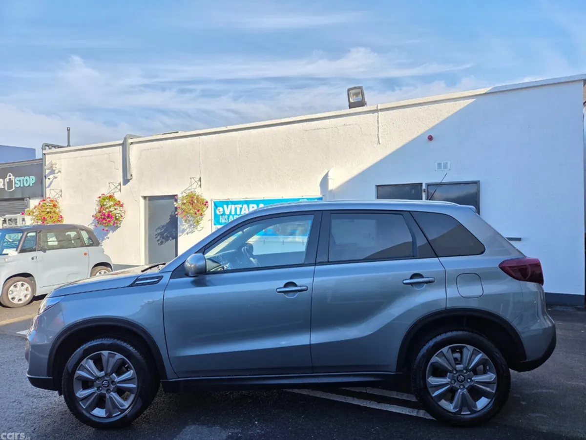Suzuki Vitara SUV, Petrol, 2024, Grey