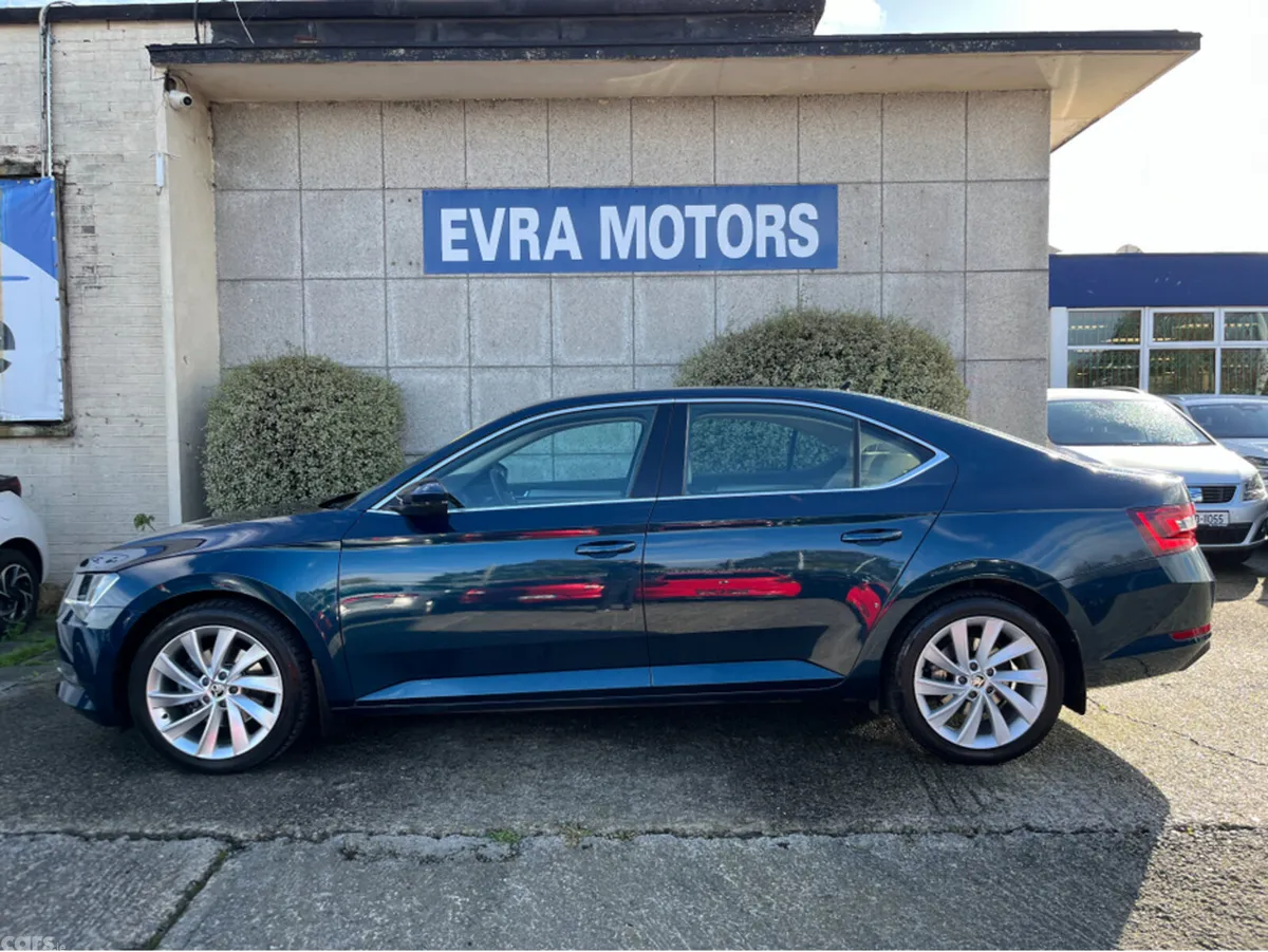 Skoda Superb Saloon, Diesel, 2016, Blue