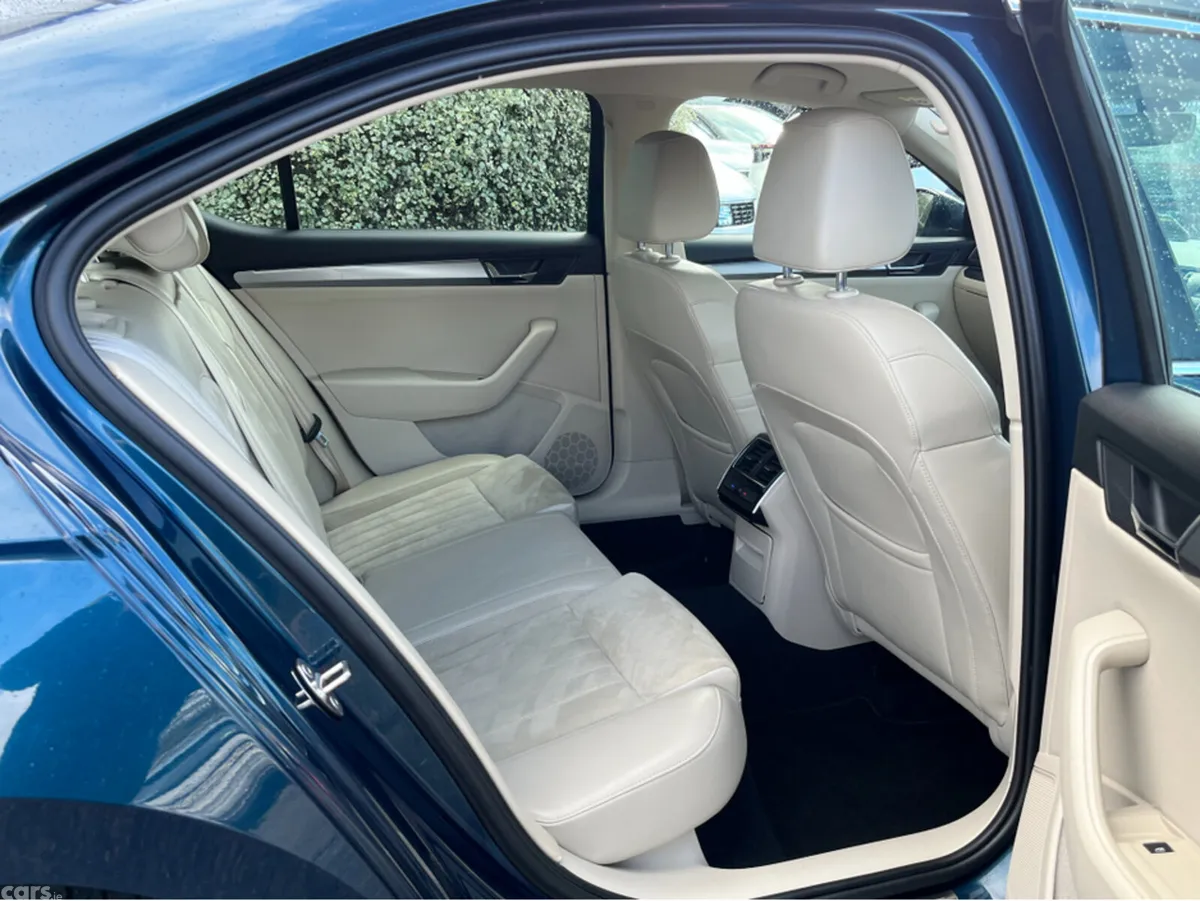 Skoda Superb Saloon, Diesel, 2016, Blue