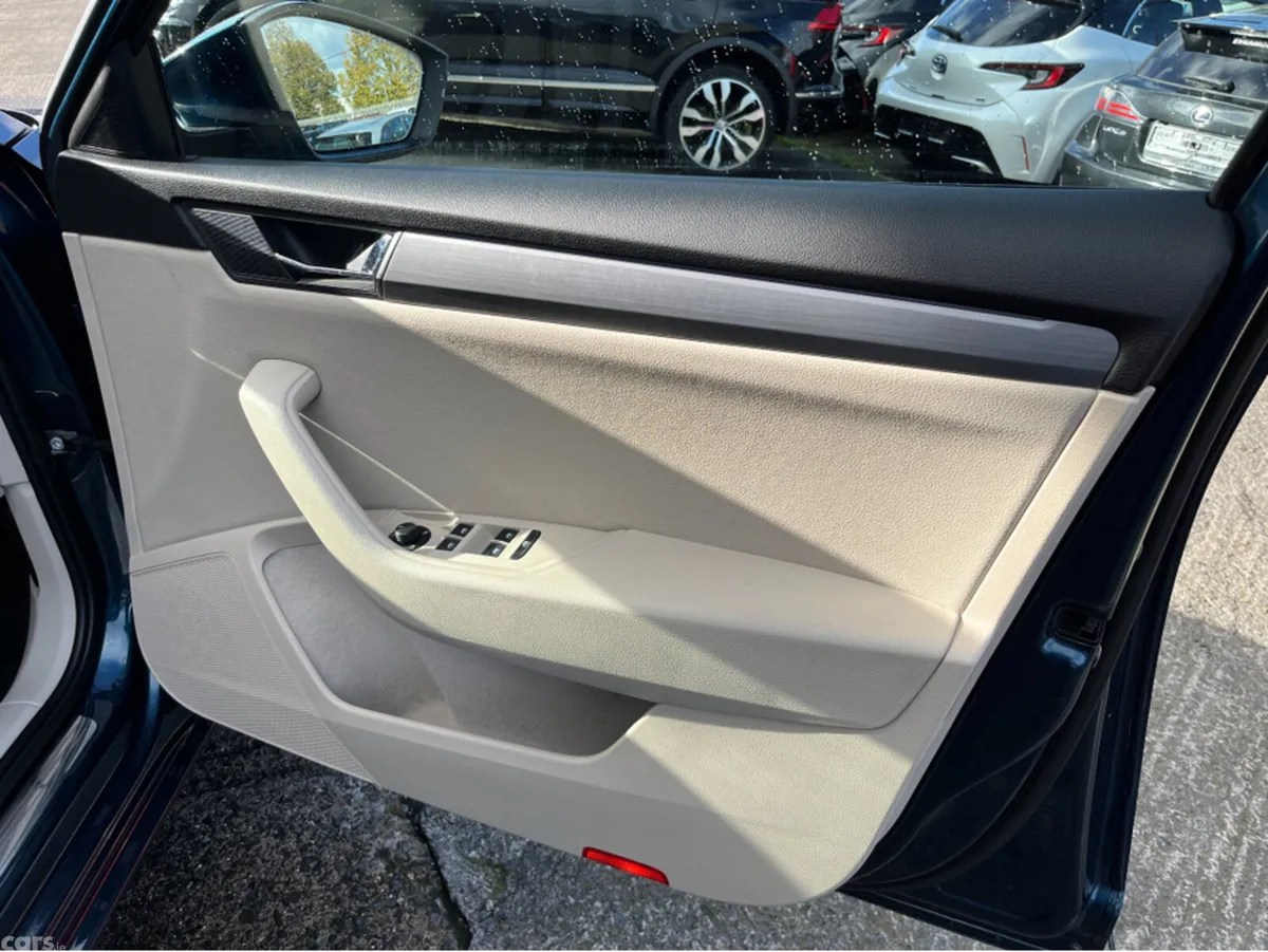 Skoda Superb Saloon, Diesel, 2016, Blue