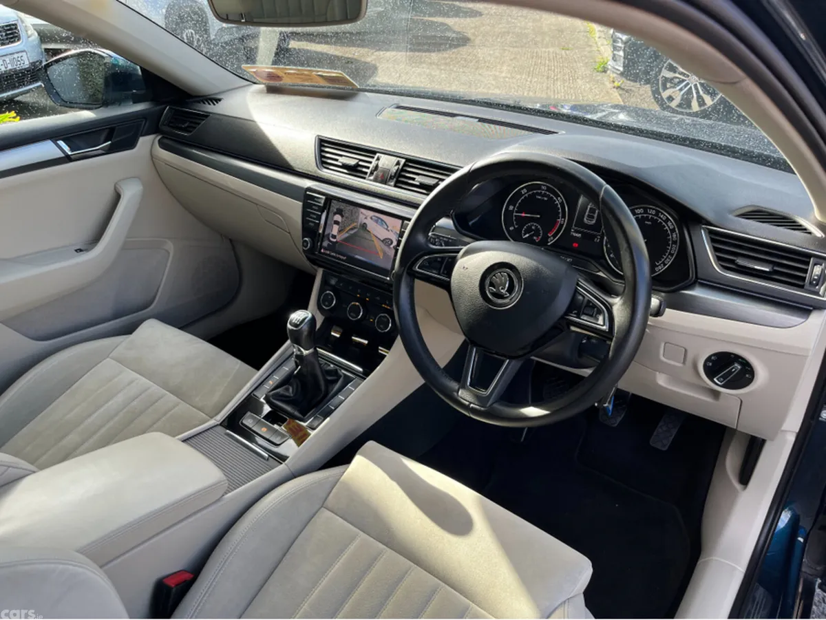 Skoda Superb Saloon, Diesel, 2016, Blue
