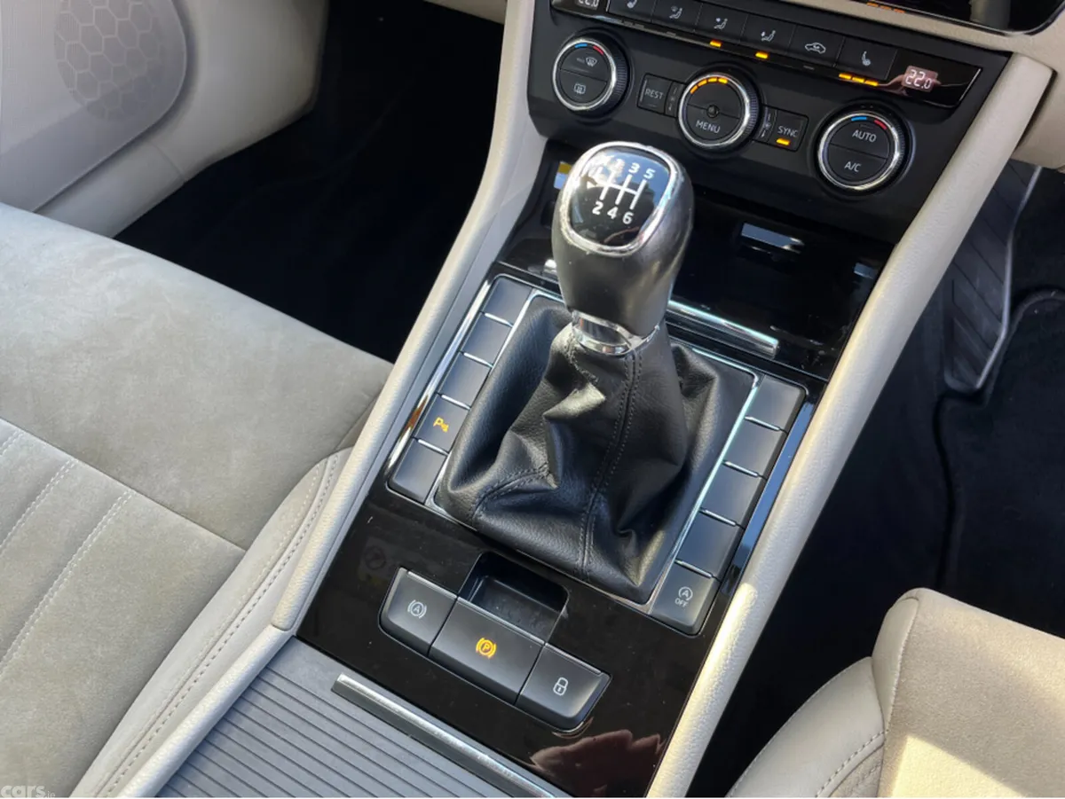 Skoda Superb Saloon, Diesel, 2016, Blue