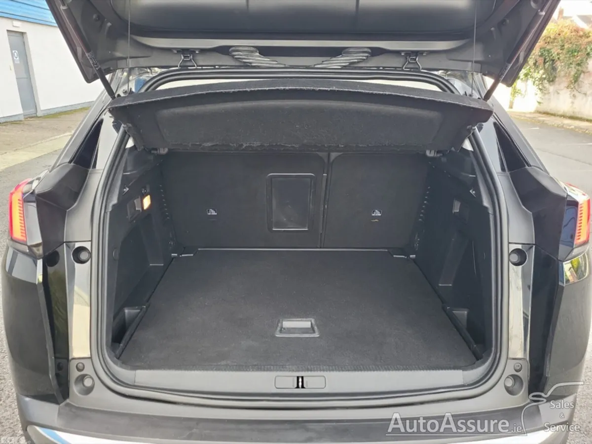 Peugeot 3008 Hatchback, Diesel, 2018, Black