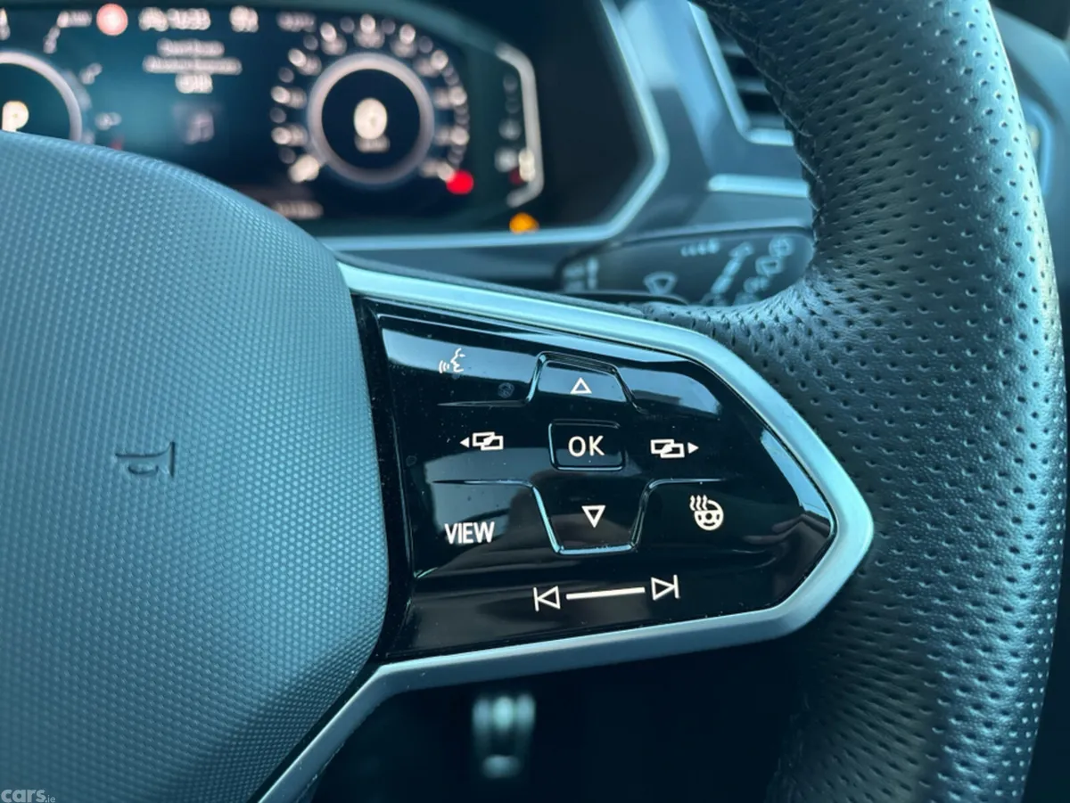 Volkswagen Tiguan SUV, Petrol Plug-in Hybrid, 2023, Grey