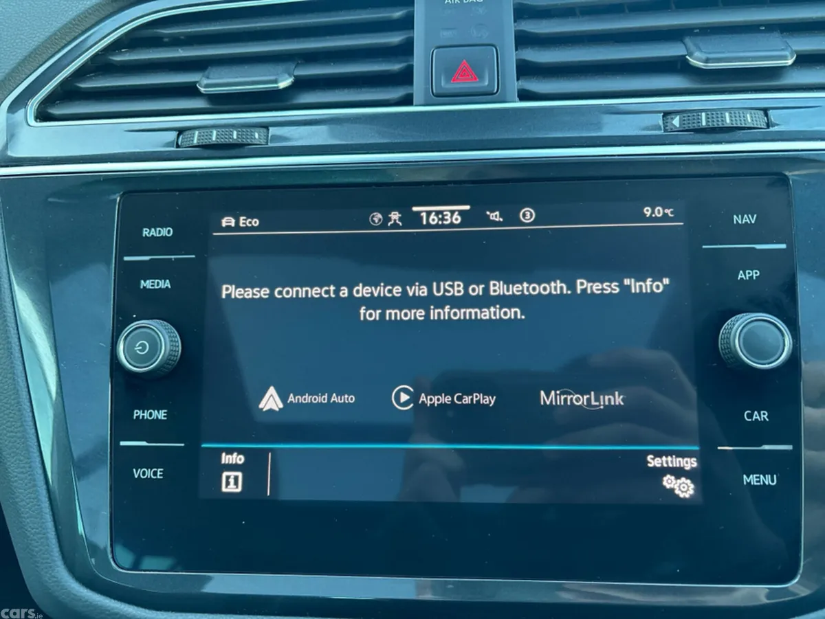 Volkswagen Tiguan SUV, Petrol Plug-in Hybrid, 2023, Grey