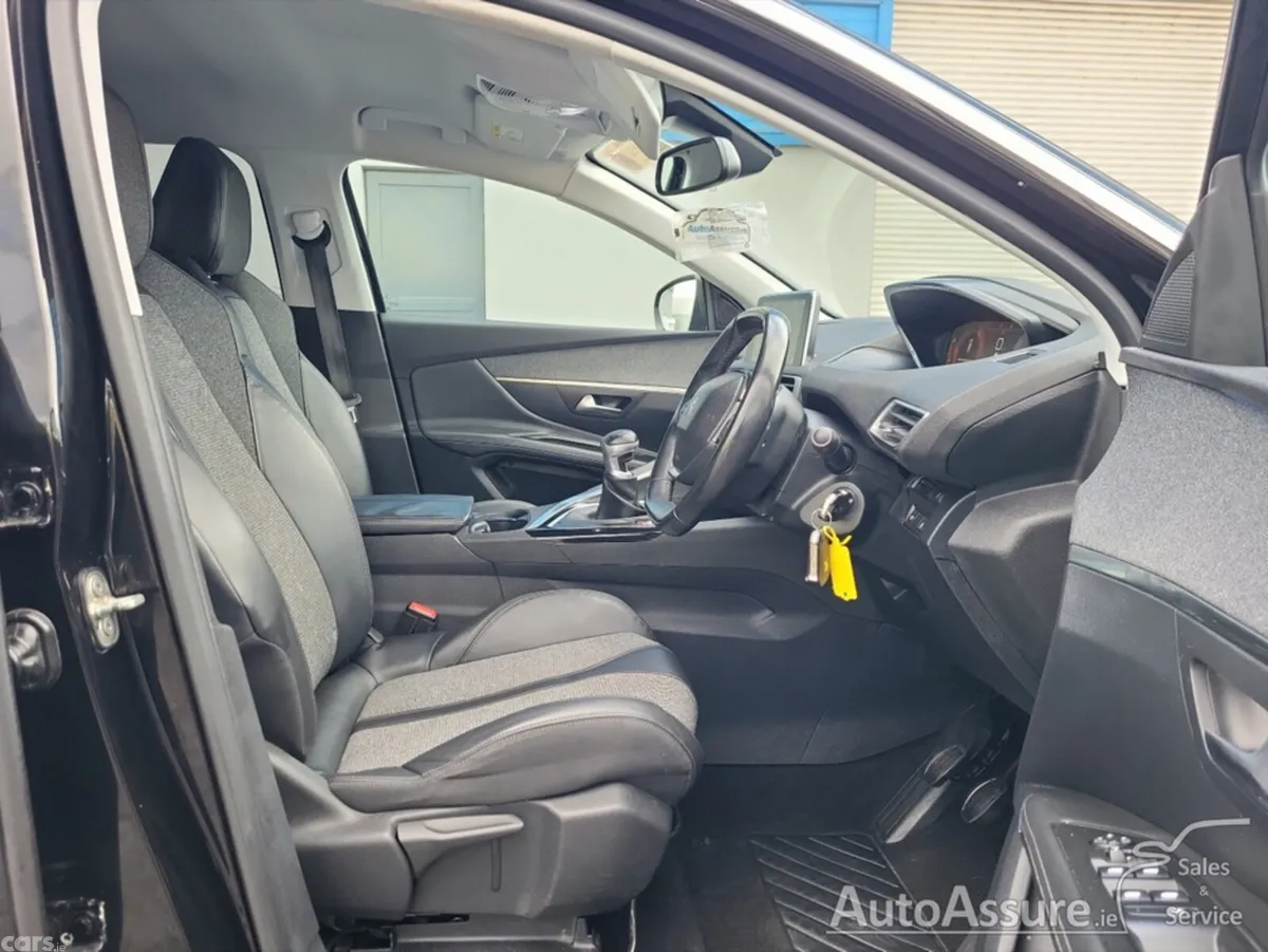 Peugeot 3008 Hatchback, Diesel, 2018, Black