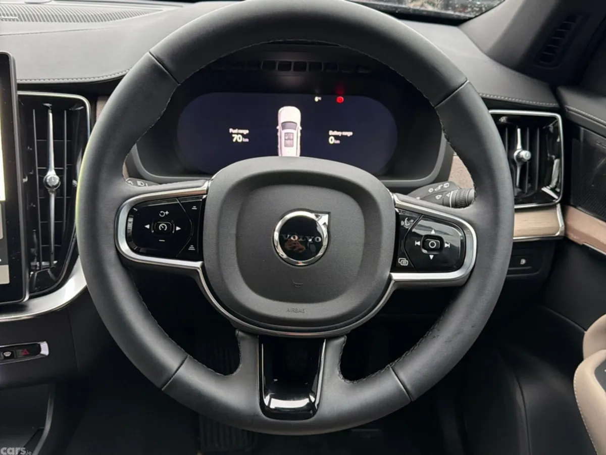Volvo XC90 SUV, Petrol Plug-in Hybrid, 2026, Blue