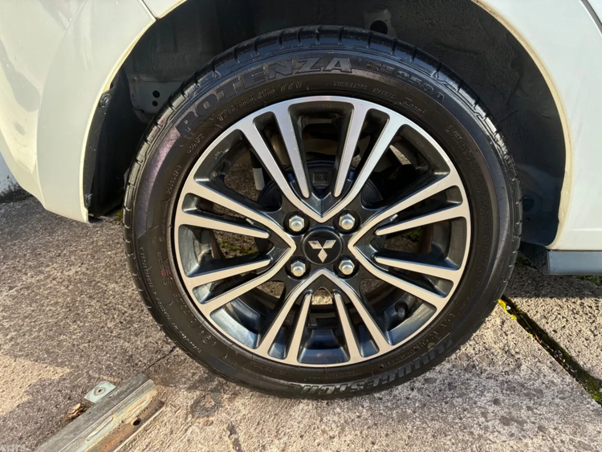 Mitsubishi Mirage Hatchback, Petrol, 2019, White
