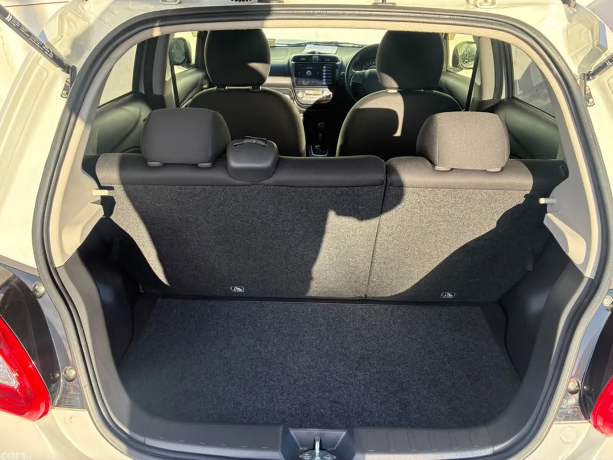 Mitsubishi Mirage Hatchback, Petrol, 2019, White