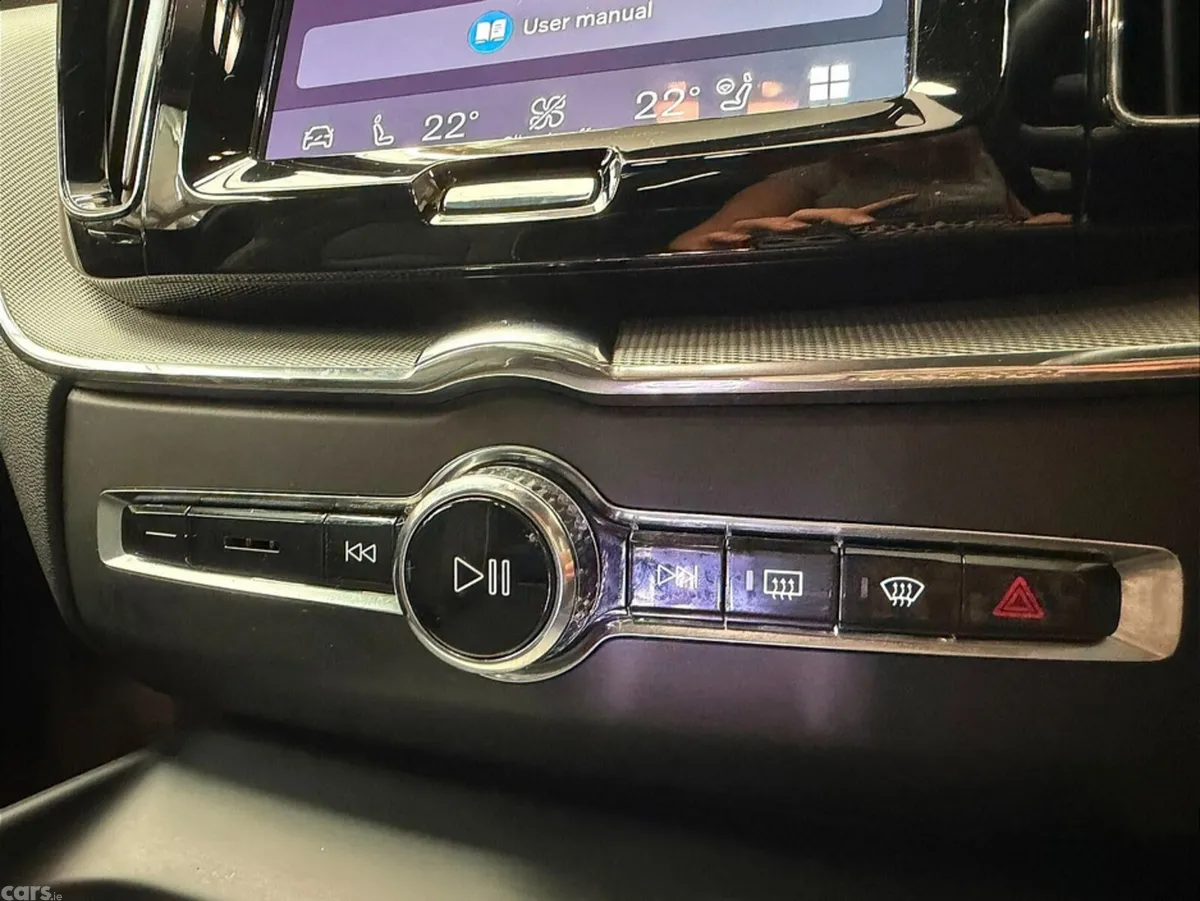 Volvo XC60 SUV, Petrol Plug-in Hybrid, 2024, Grey