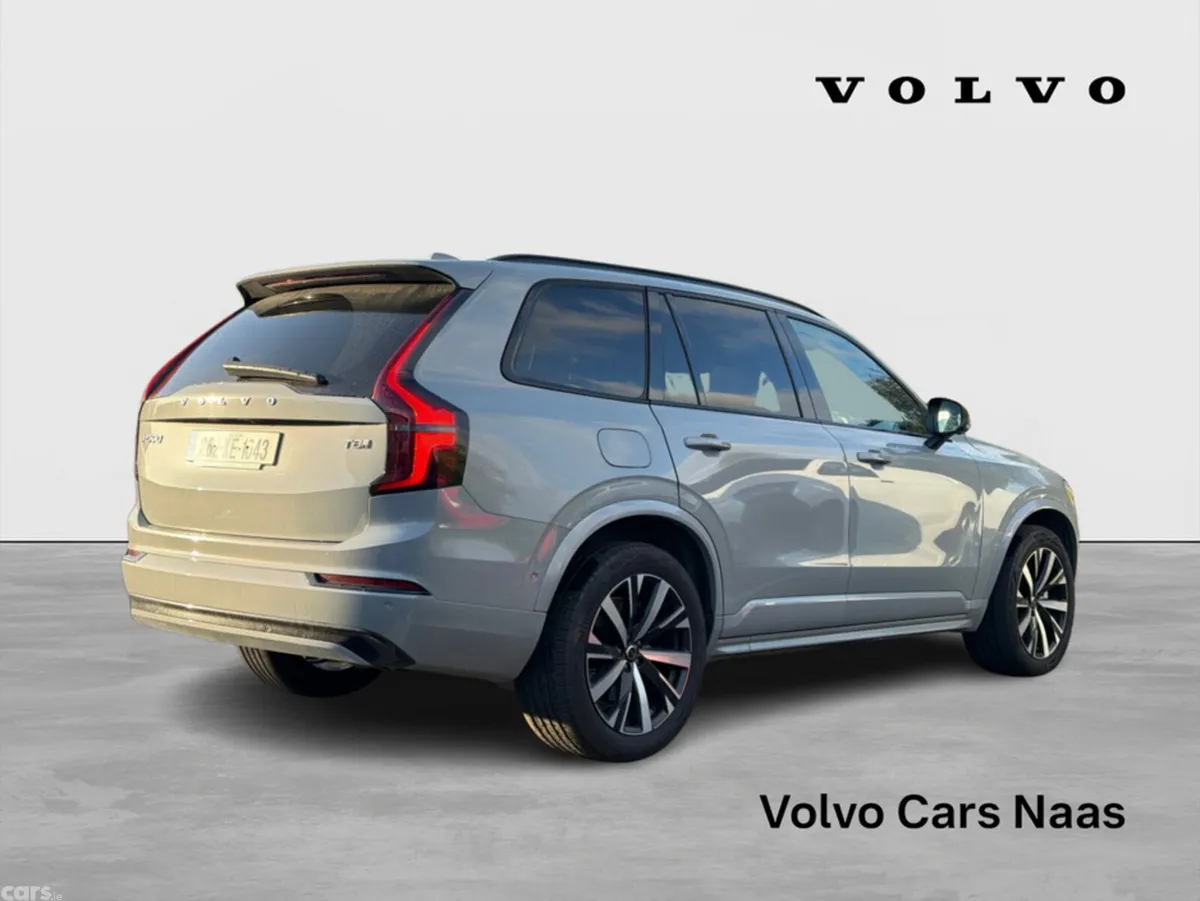 Volvo XC90 SUV, Petrol Plug-in Hybrid, 2026, Grey