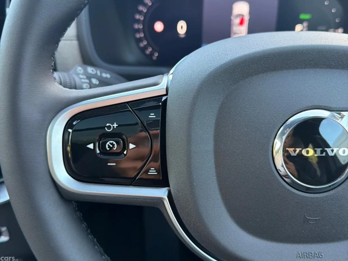 Volvo XC90 SUV, Petrol Plug-in Hybrid, 2026, Black
