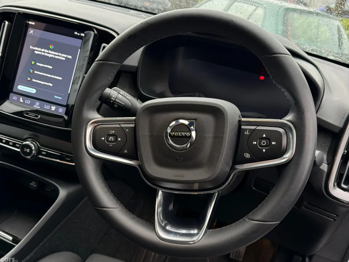 Volvo C40 Estate, Electric, 2023, White