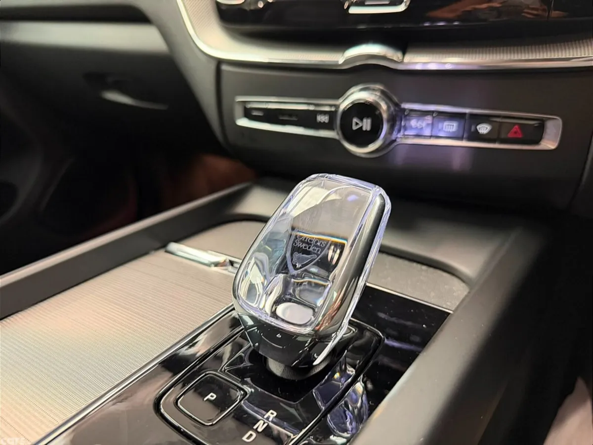 Volvo XC60 SUV, Petrol Plug-in Hybrid, 2024, Grey