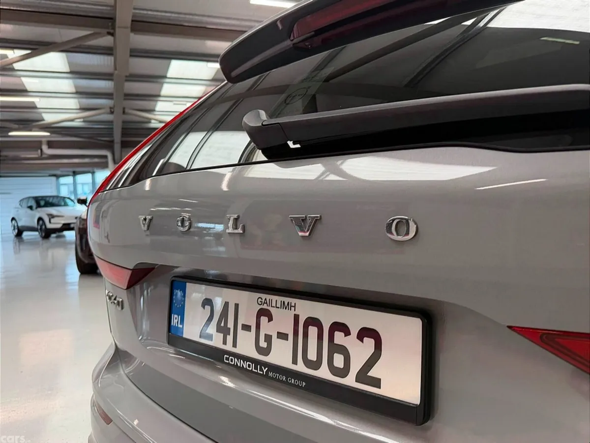 Volvo XC60 SUV, Petrol Plug-in Hybrid, 2024, Grey