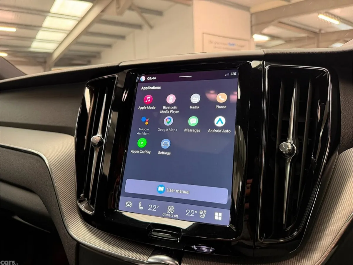 Volvo XC60 SUV, Petrol Plug-in Hybrid, 2024, Grey