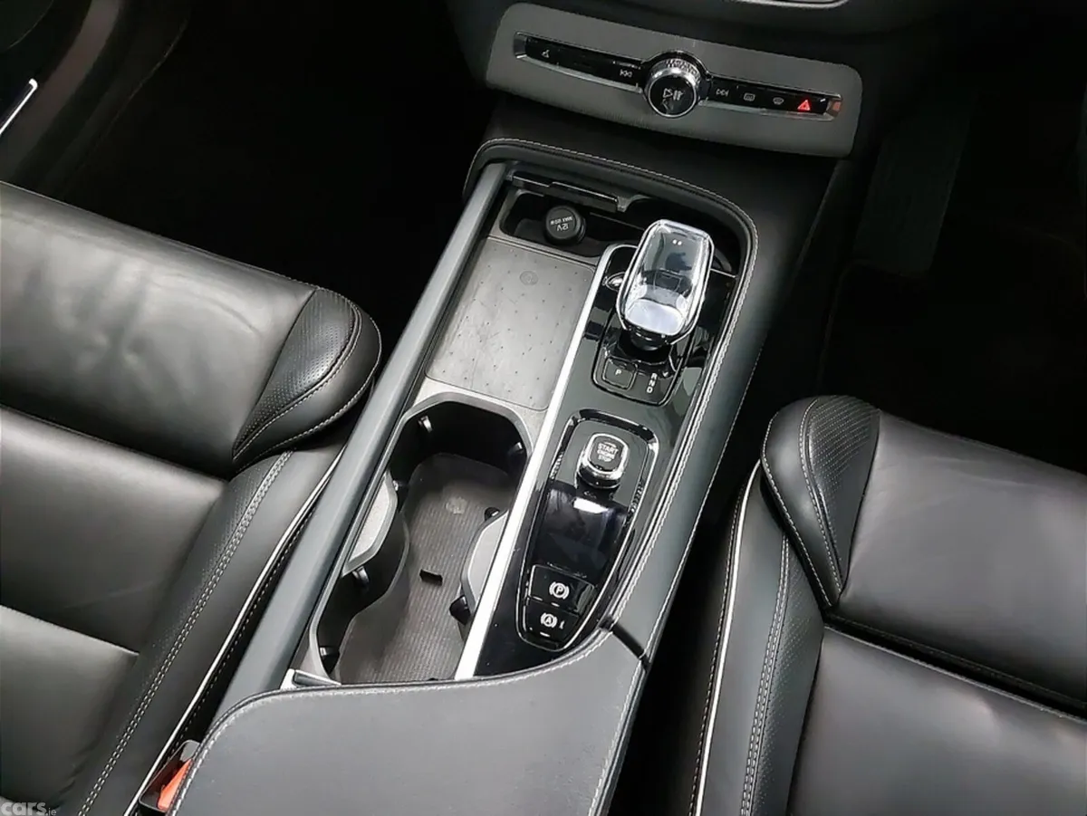 Volvo XC90 Estate, Petrol Plug-in Hybrid, 2024, Grey