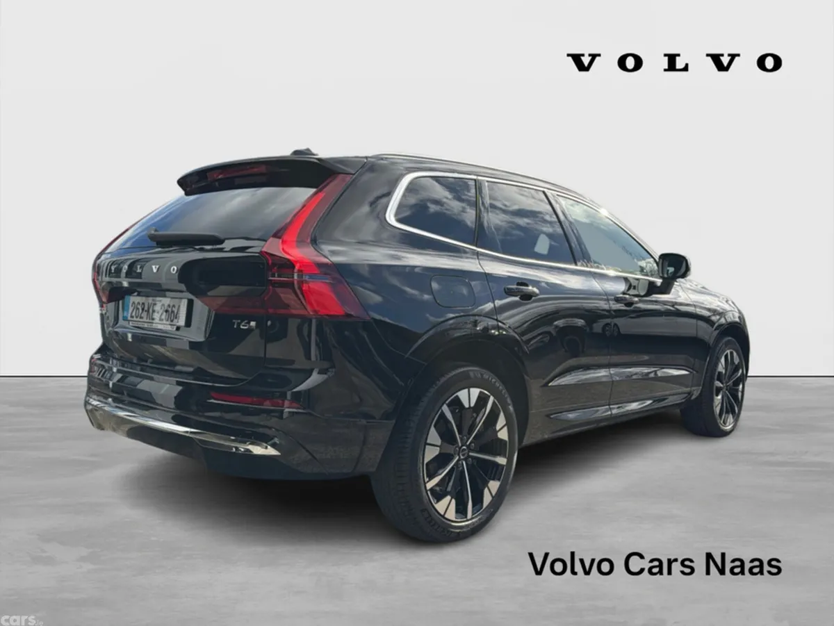 Volvo XC60 SUV, Petrol Plug-in Hybrid, 2026, Black