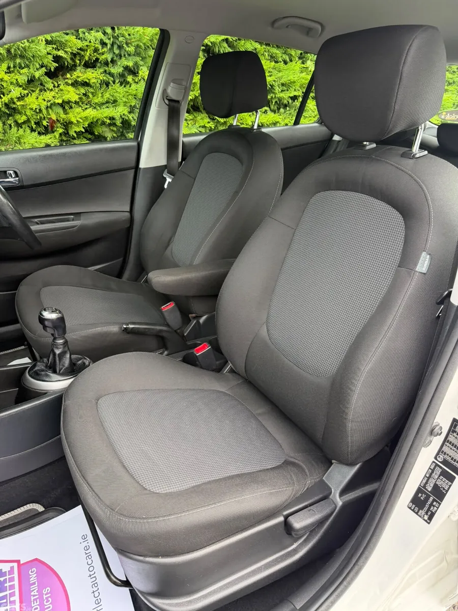 Hyundai i20 Hatchback, Diesel, 2014, White