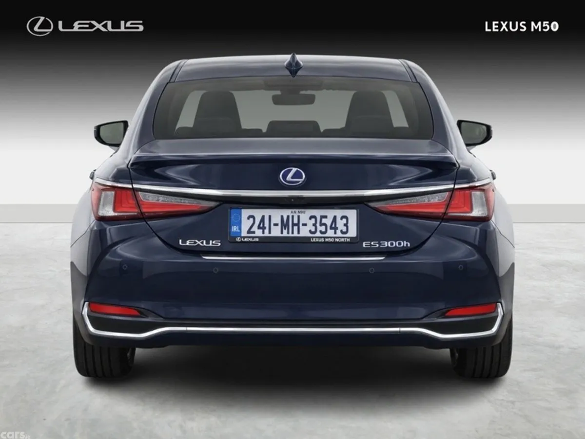 Lexus ES Saloon, Petrol Hybrid, 2024, Blue