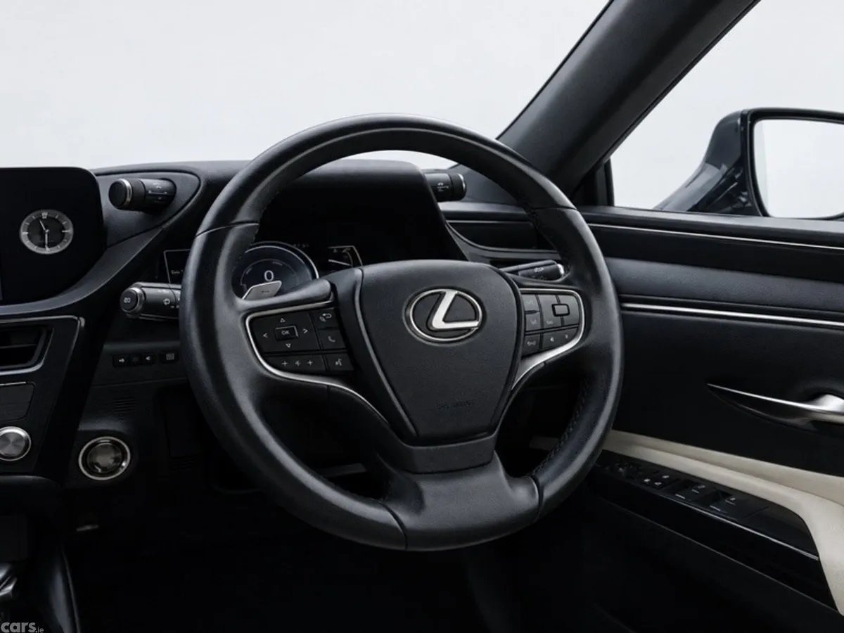 Lexus ES Saloon, Petrol Hybrid, 2024, Blue